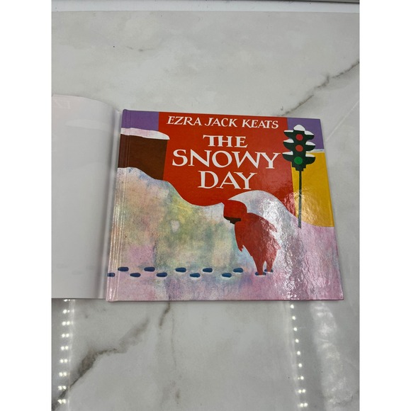 The Snowy Day Ezra Jack Keats Hardcover Caldecott Medal Childrens Book 067065400 - Picture 5 of 12